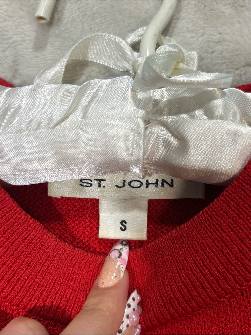 St John Red Sleeveless Knit Mock Neck Tank Top Sz S - Picture 2 of 8